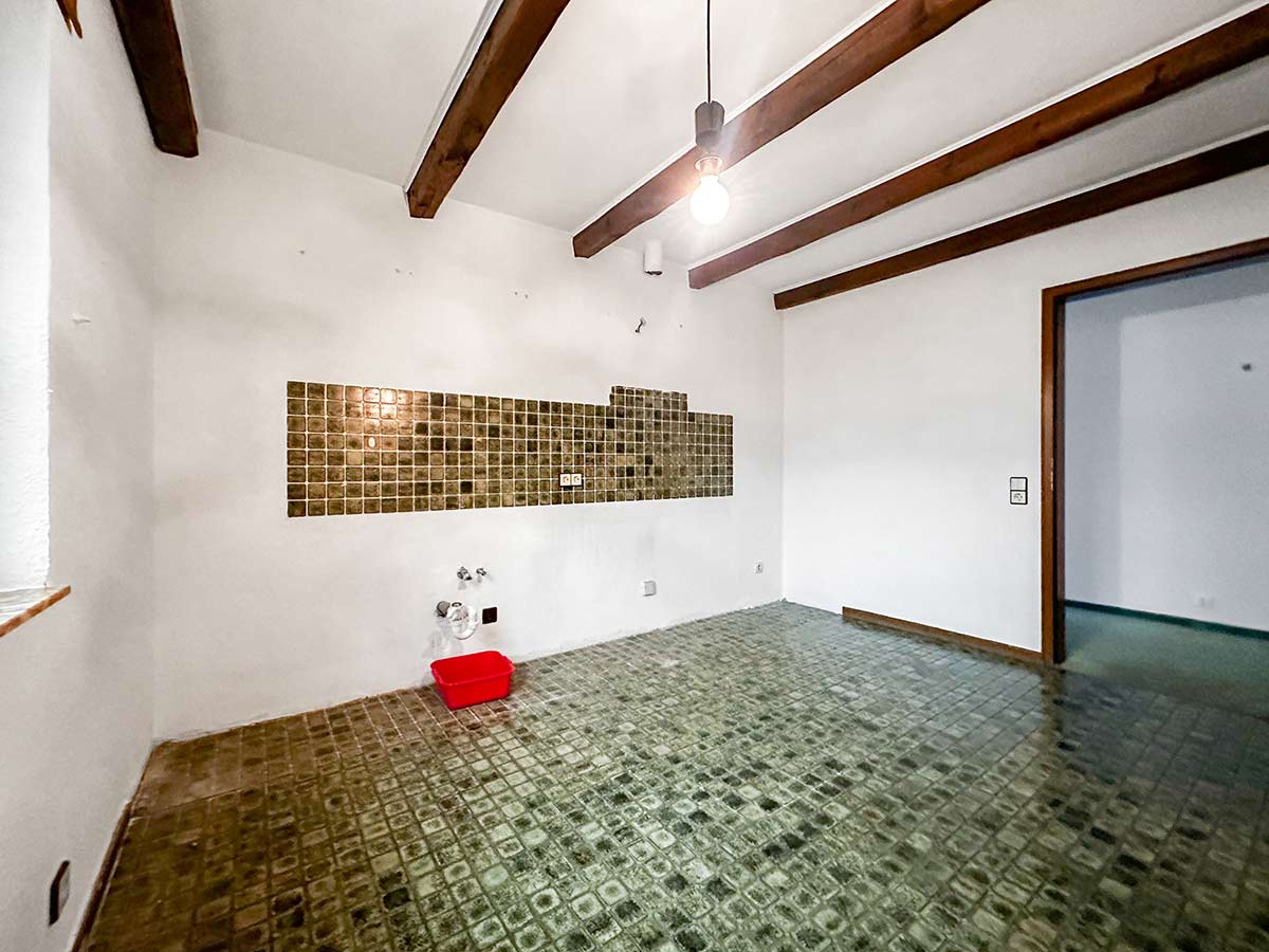 Wohnküche ohne Home Staging in Henstedt Ulzburg