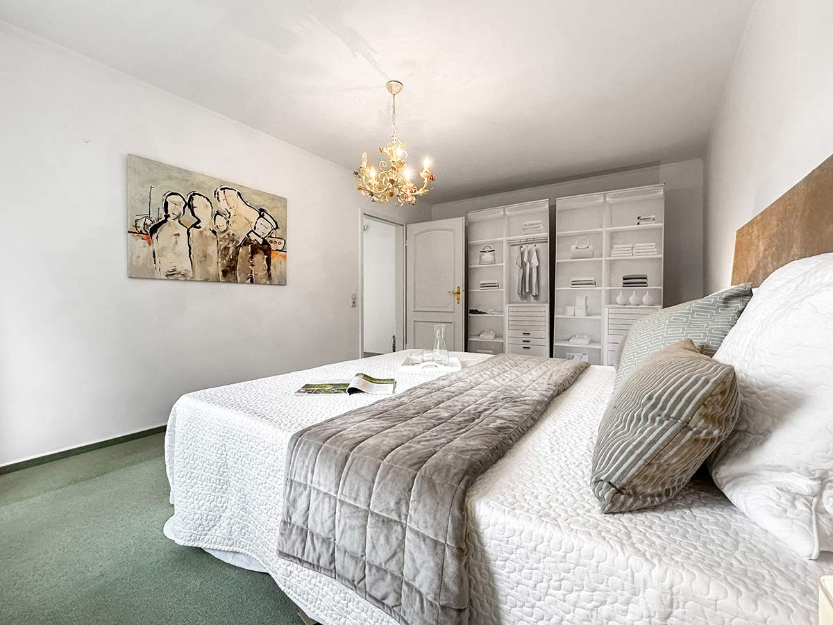 Schlafzimmer mit Home Staging in Henstedt Ulzburg