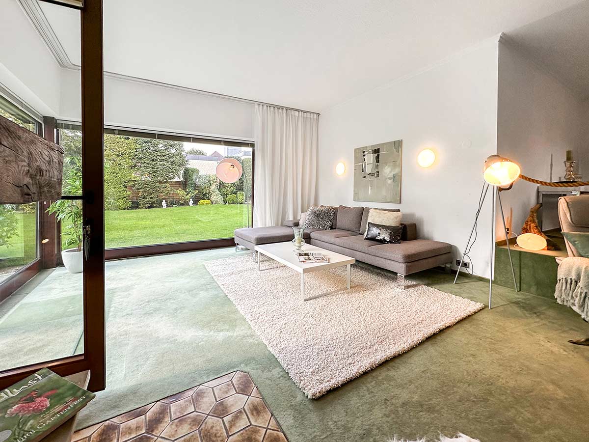 Wohnlandschaft mit Home Staging im Wohnzimmer