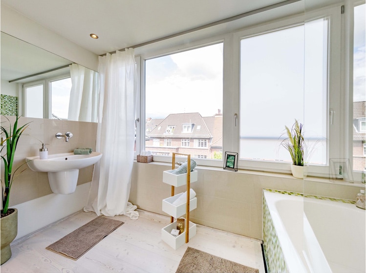 Modernes Bad in einem Hamburger Penthouse