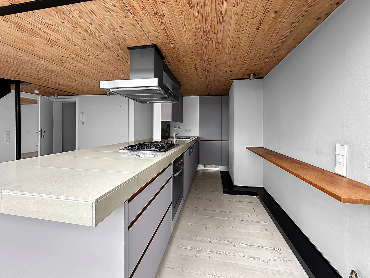 Moderne Einbauküche ohne Home Staging