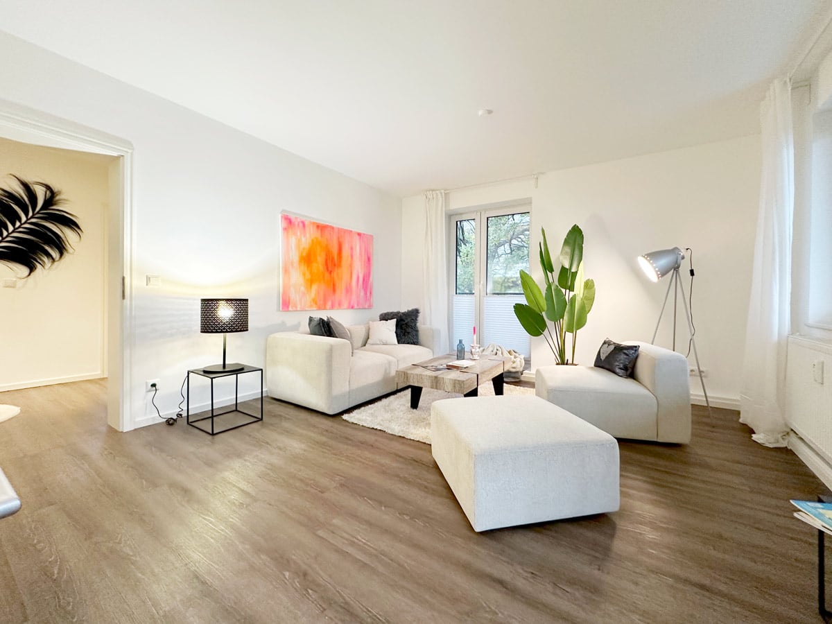 Wohnzimmer mit exklusivem Home Staging in Hamburg Langenhorn